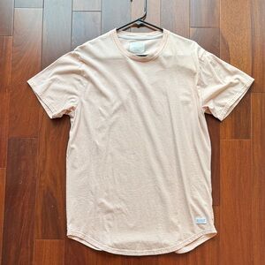 Hollister Men's Light Cream Short Sleeve Tee